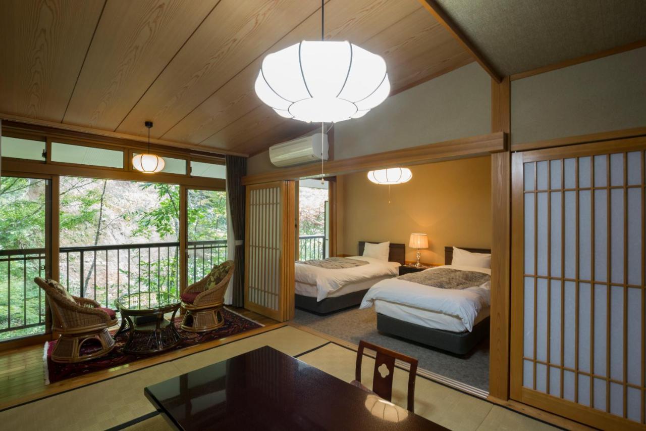 Hotel Kurokawa Onsen Oku No Yu Minamioguni Esterno foto