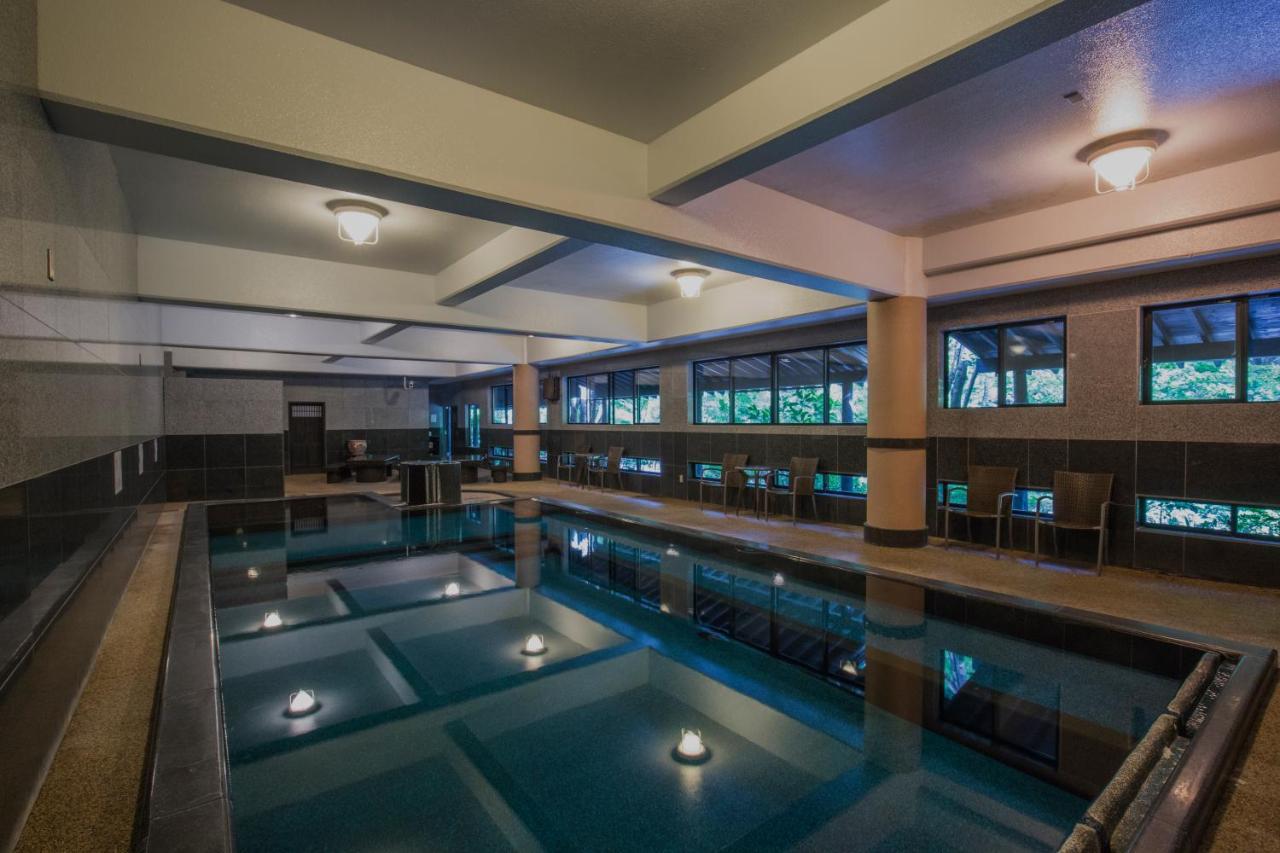 Hotel Kurokawa Onsen Oku No Yu Minamioguni Esterno foto