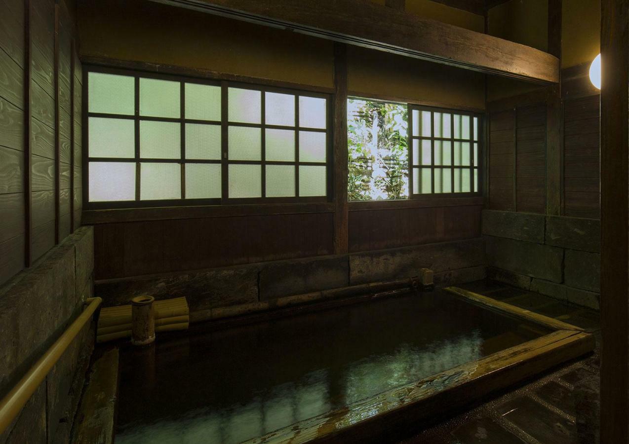 Hotel Kurokawa Onsen Oku No Yu Minamioguni Esterno foto