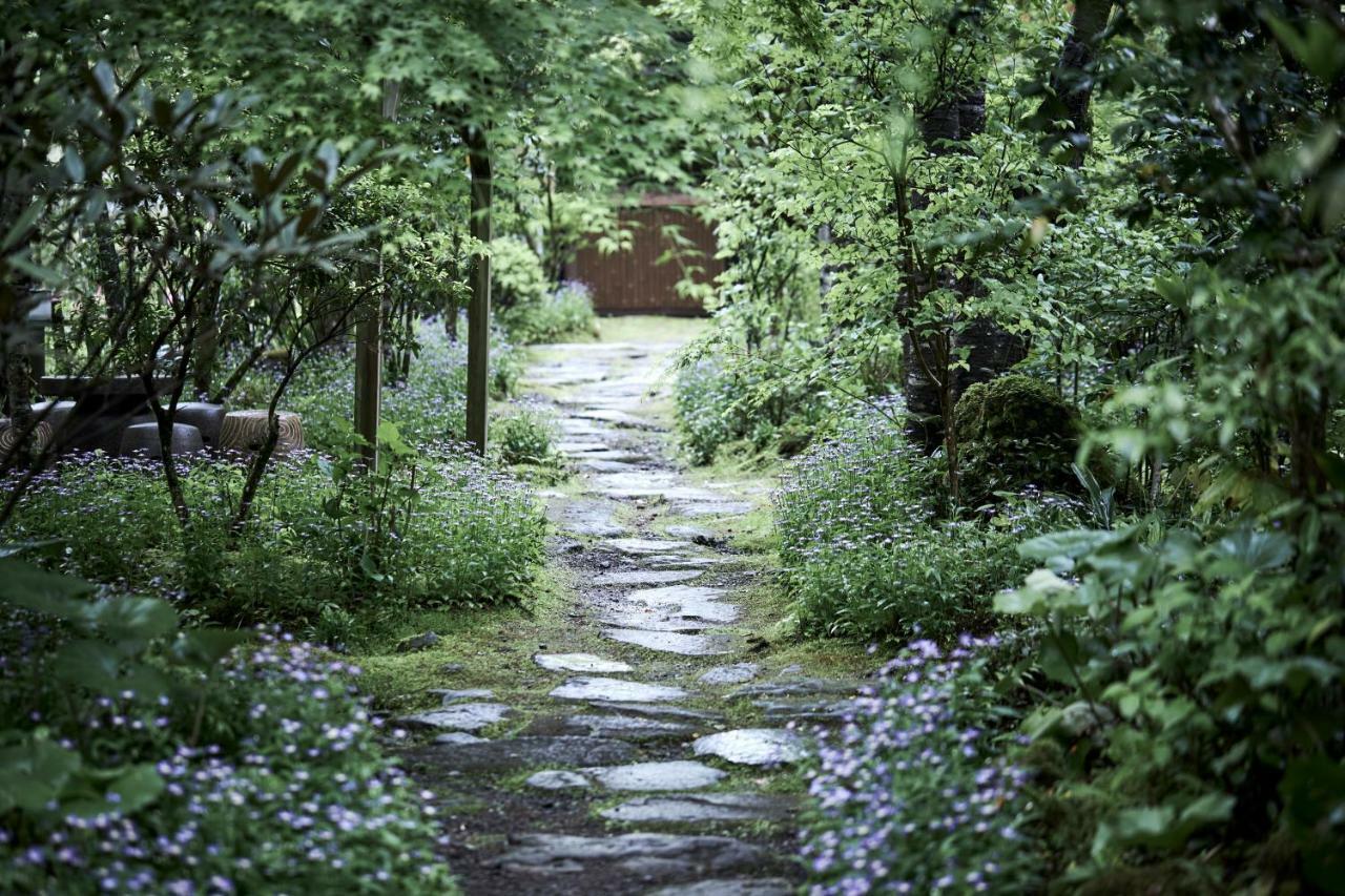 Hotel Kurokawa Onsen Oku No Yu Minamioguni Esterno foto