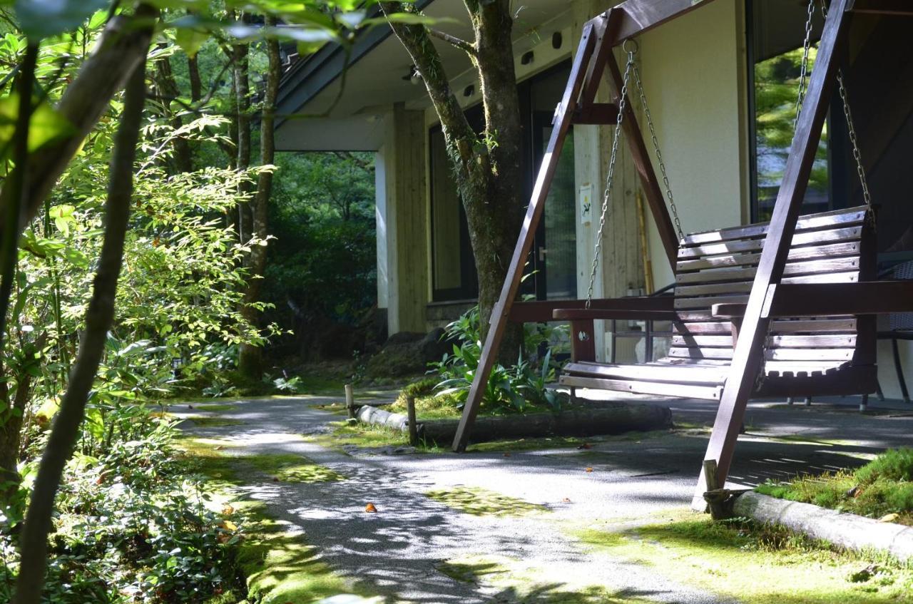 Hotel Kurokawa Onsen Oku No Yu Minamioguni Esterno foto
